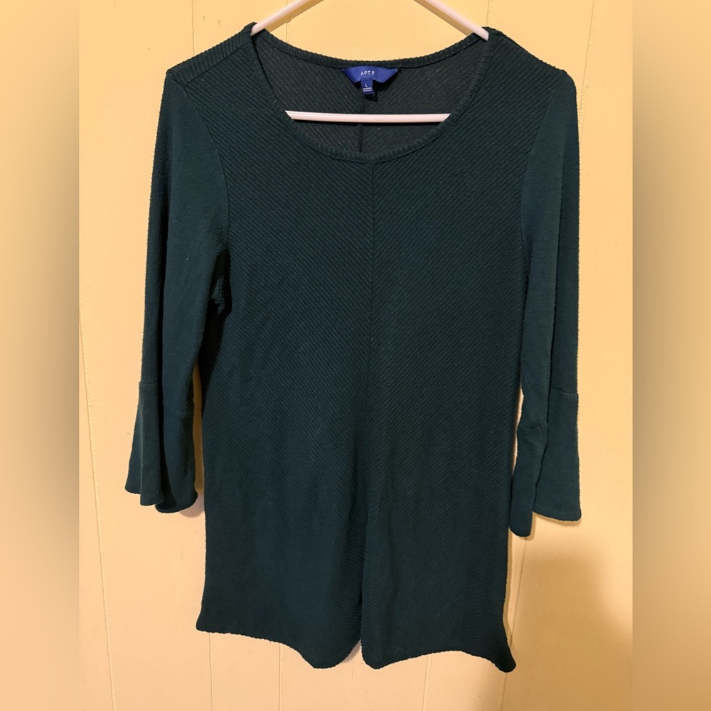Apt. 9 Deep Green Scoop Neck Tunic with Flared Sleeves